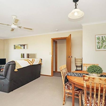 Home Away From Home St Helens Bagian luar foto