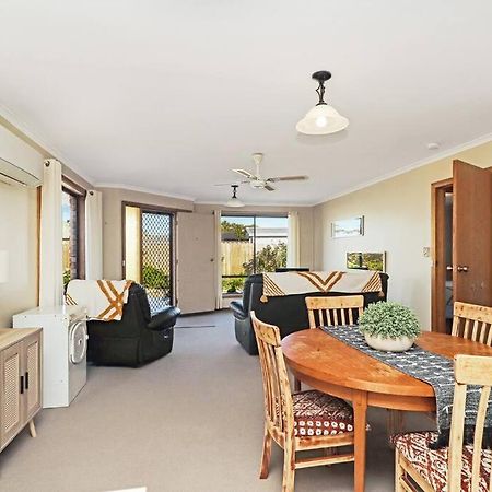 Home Away From Home St Helens Bagian luar foto