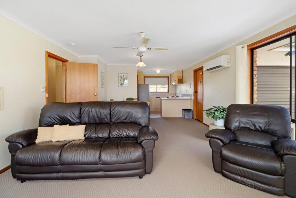 Home Away From Home St Helens Bagian luar foto